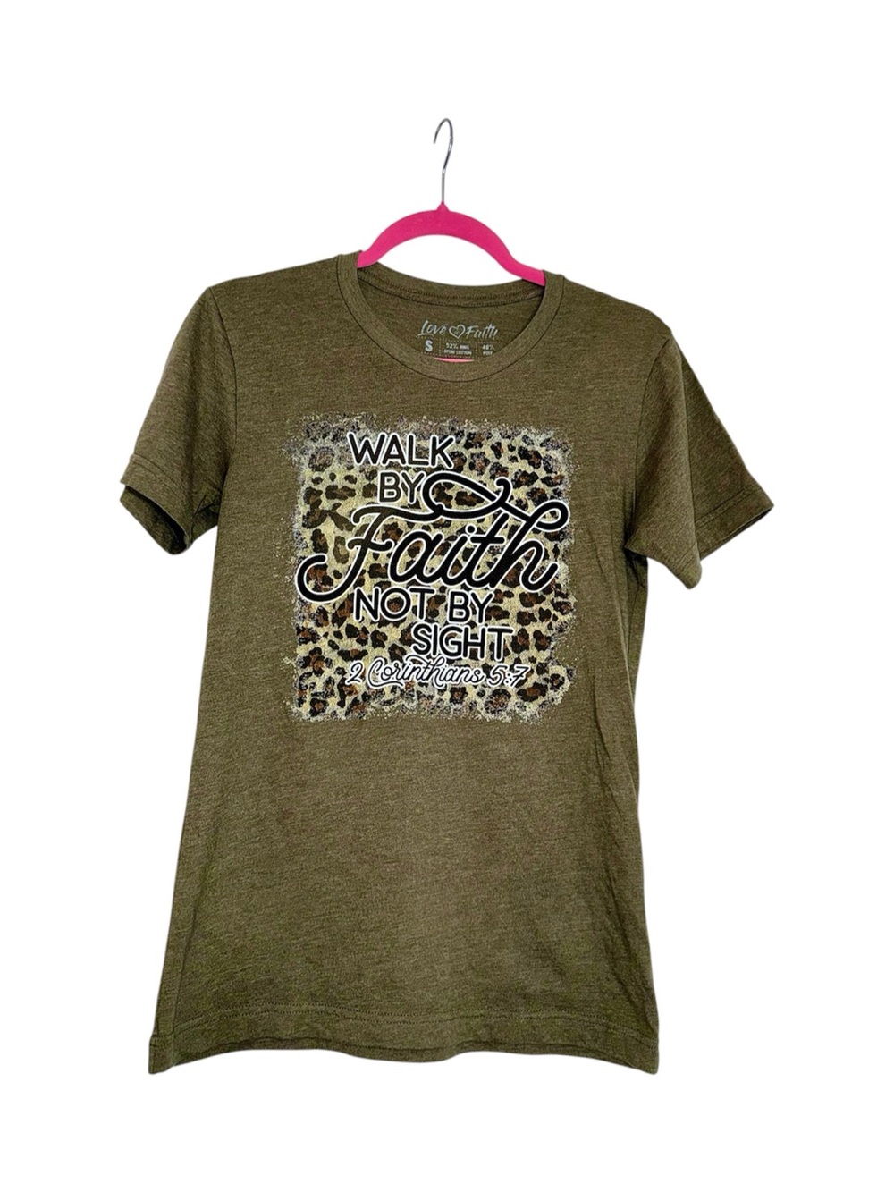 “walk by faith, not by sight 2 Corinthians 5:7” olive green, soft style, tee EUC
